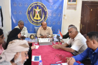 فريق التوجيه والرقابة الرئاسي يطّلع على أداء العمل في تنفيذية انتقالي المكلا