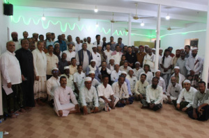 ذكريات الثانوية العامة بسيئون: زملاء الدفعة للعام 1993/92 يلتقون بمنطقة الغرفة