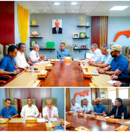 محافظ عدن يناقش مع قيادة هيئة المساحة الجيولوجية مخاطر الانهيارات الصخرية والإجراءات الوقائية