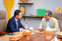 محافظ العاصمة عدن يبحث مع رئيس الهيئة العامة للأراضي سبل تعزيز التعاون والتنسيق