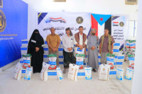 مقدمة من الرئيس الزُبيدي.. انتقالي وادي وصحراء حضرموت يدشّن توزيع السلال الغذائية للأسر الأشد احتياجًا