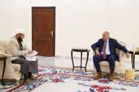 الرئيس الزُبيدي يشدد على دور وزارة الأوقاف في تحصين المجتمع ونشر ثقافة التسامح والوسطية والاعتدال