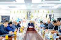 الرئيس الزُبيدي يبحث سُبل تطوير البنية التحتية لقطاع النقل