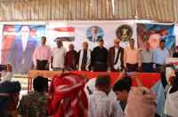 توافد شخصيات اجتماعية وقبلية بارزة إلى مخيم الاعتصام المفتوح في مدينة زنجبار