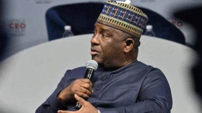 ملياردير أفريقي يكافئ موظفيه بـ21 مليون دولار.. وطائرة خاصة لنفسه!