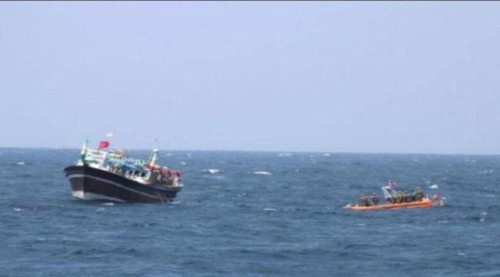 خفر السواحل يضبط قارب تهريب قبالة ساحل رأس عمران