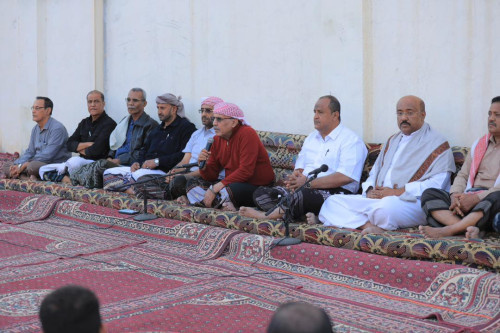 الكثيري يعقد لقاءً مع الإعلاميين والصحفيين وناشطي مواقع التواصل الاجتماعي بوادي حضرموت
