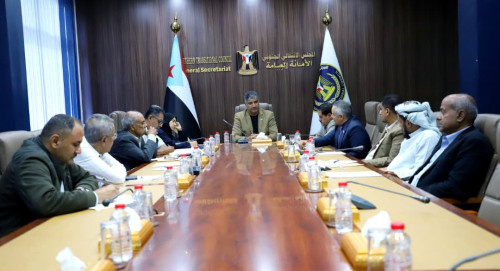 الأمانة العامة تحذر من أن ما جرى من نهب للسلاح في حضرموت يغذي الجماعات الإرهابية