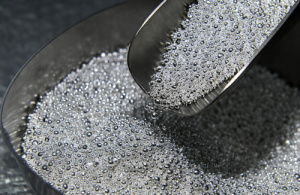 سعر الفضة يكسر حاجز 85 دولارا لأول مرة في التاريخ