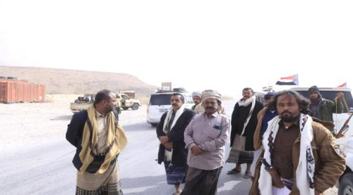 موكب أبناء شبوة يتجه إلى عدن للمشاركة في مليونية الثبات والتصعيد