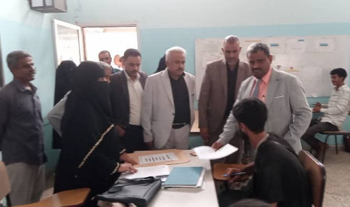 مكتب التعليم الفني يدشن الاختبارات النظرية النهائية للفصل الأول في المعاهد المهنية والتقنية بالعاصمة عدن