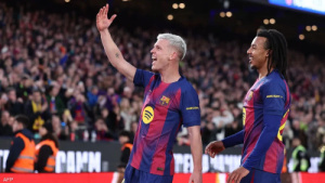 برشلونة يستعيد صدارة الدوري الإسباني من ريال مدريد