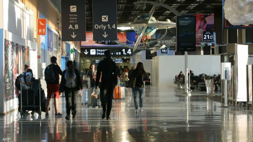 إجراءات جديدة تنذر بـ”اضطرابات شديدة” في مطارات أوروبا