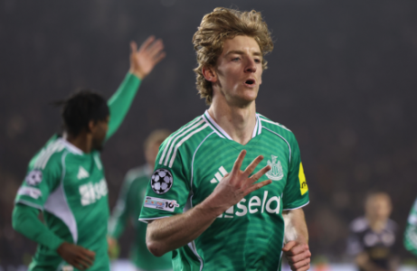 "سوبر هاتريك" جوردون يقرب نيوكاسل من دور الـ16 في دوري أبطال أوروبا