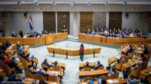 البرلمان الهولندي يقر مقترحا يدعو لحظر جماعة الإخوان