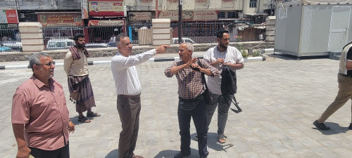 الجاوي ينفذ زيارات ميدانية لمكتبي التربية والصحة في المعلا ويؤكد الاستجابة للاحتياجات العاجلة