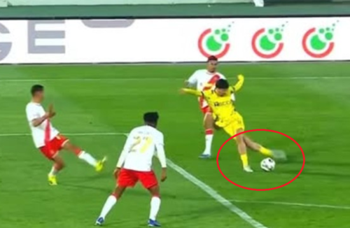 هدف “رابونا” استثنائي في الدوري المغربي.. هل يكرر الجبلي إنجاز صلاح ويتوج بجائزة بوشكاش؟ هدف “رابونا” استثنائي في الدوري المغربي.. هل يكرر الجبلي إنجاز صلاح ويتوج بجائزة بوشكاش؟