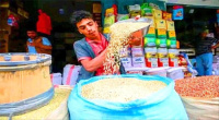 رغم تحسن العُملة بنسبة 90%.. غلاء الأسعار يواصل خنق المواطنين بالعاصمة عدن