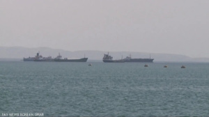 إيران تهدد بإعاقة الملاحة في البحر الأحمر