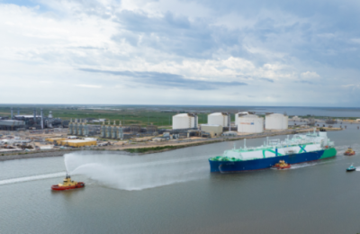 الدوحة تعلن بدء تصدير الغاز من مشروع "غولدن باس" الأمريكي