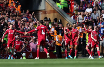 ليفربول يفوز على كريستال بالاس.. ويخسر محمد صلاح