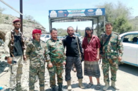 قيادة عمليات الأمن الوطني بالضالع تتفقد قوات تامين الطريق الرئيس بمريس وتشيد بجهودها الأمنية