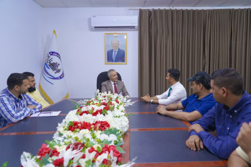 وزير الشؤون الاجتماعية والعمل يناقش مع شبكة النماء اليمنية تنظيم العمل الأهلي وتوجيهه نحو الأولويات