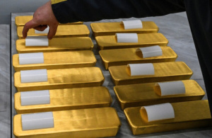 صعود أسعار الذهب مدفوعة بالتفاؤل بحل أزمة هرمز
