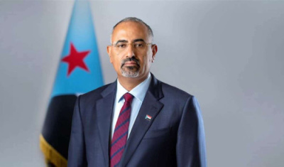 الرئيس الزُبيدي يعزّي بوفاة العميد طيار عبدالباسط العامري