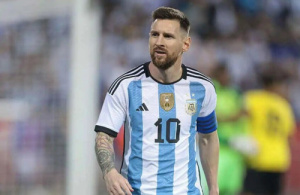 ميسي يحصد جائزة جديدة قبل انطلاق كأس العالم