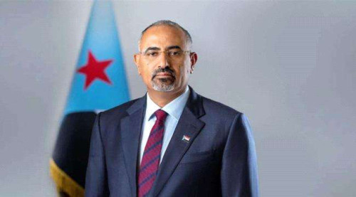 الرئيس الزُبيدي يعزّي في وفاة الأديب والصحفي والمسرحي الكبير سعيد عولقي